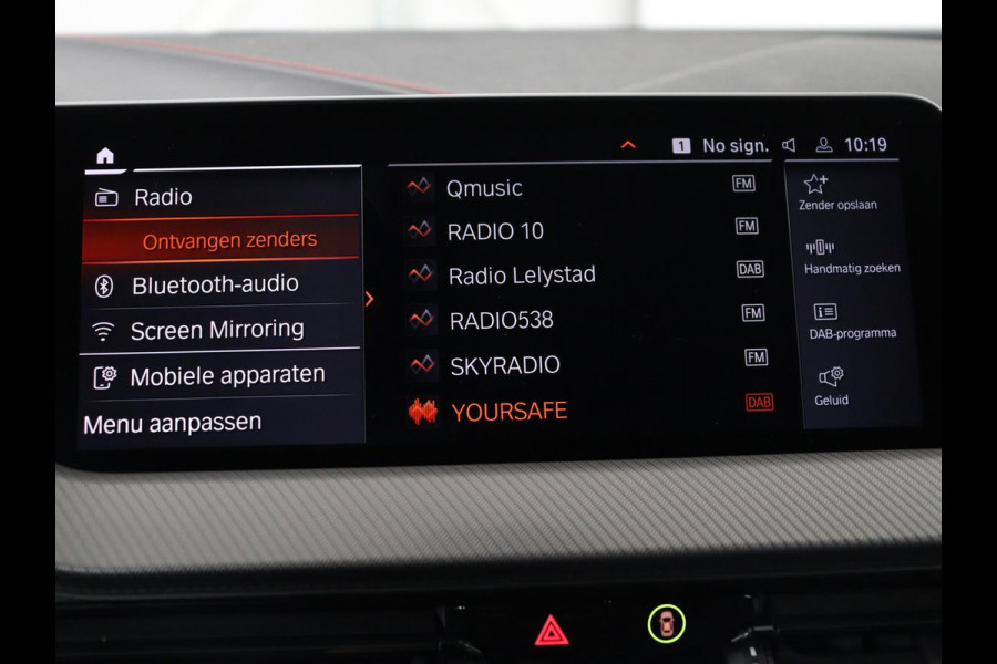 BMW 1-serie 128ti M Sport | 265pk | Panoramadak | Stoelverwarming | Carplay | Live Cockpit | Sportstoelen | Sfeerverlichting | Full LED | Parkeerhulp | Cruise control | Navigatie | Climate control