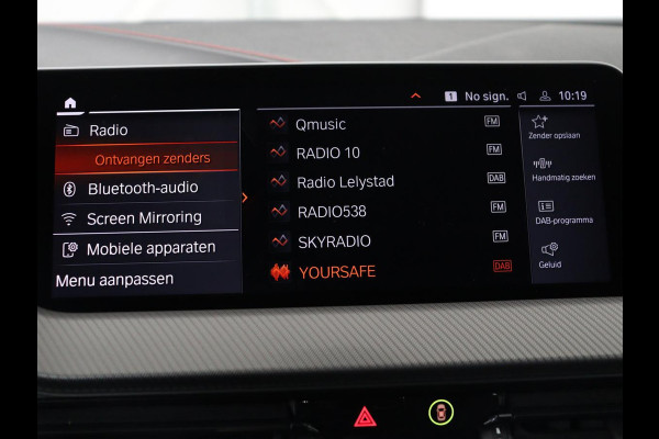 BMW 1-serie 128ti M Sport | 265pk | Panoramadak | Stoelverwarming | Carplay | Live Cockpit | Sportstoelen | Sfeerverlichting | Full LED | Parkeerhulp | Cruise control | Navigatie | Climate control