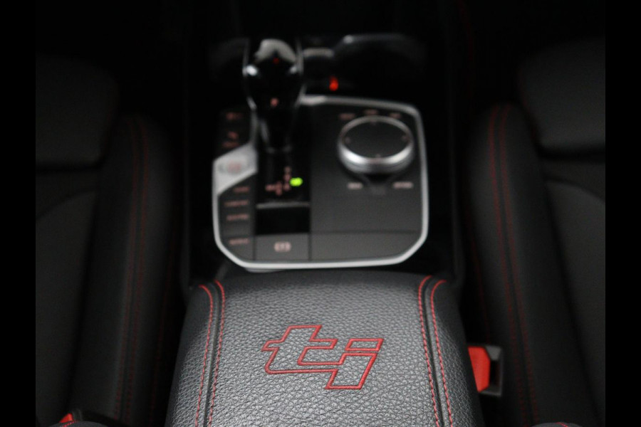 BMW 1-serie 128ti M Sport | 265pk | Panoramadak | Stoelverwarming | Carplay | Live Cockpit | Sportstoelen | Sfeerverlichting | Full LED | Parkeerhulp | Cruise control | Navigatie | Climate control