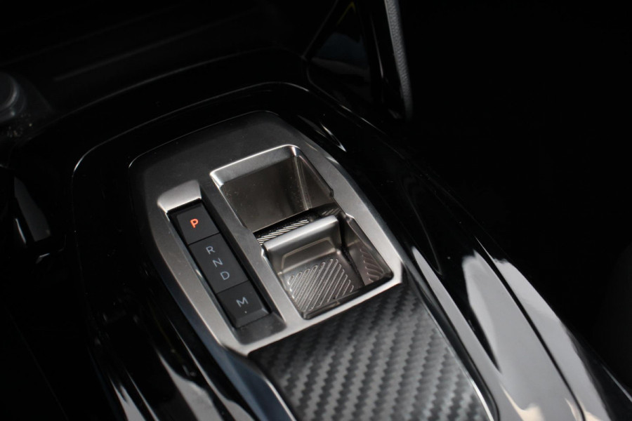 Peugeot 2008 1.2 PureTech 130pk Automaat Allure | Navigatie | Apple Carplay/Android | Climate Control | Dab | Led | Lichtmetalen Velgen | Parkeer sensoren | Cruise Control