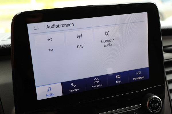 Ford Transit Custom 300 2.0 TDCI L2H1 Raptor Edition | CarPlay | Camera | Navigatie | Stoelverwarming | Trekhaak | 3-Zitter | DAB | PDC V+A | Nieuwe APK | NAP Logisch