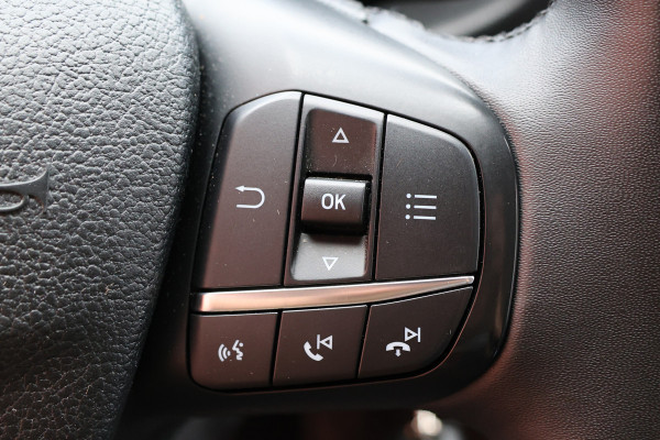 Ford Transit Custom 300 2.0 TDCI L2H1 Raptor Edition | CarPlay | Camera | Navigatie | Stoelverwarming | Trekhaak | 3-Zitter | DAB | PDC V+A | Nieuwe APK | NAP Logisch