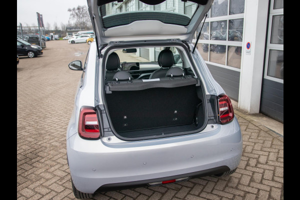 Fiat 500 Hybrid Torino Launch Edition | Private Lease € 387,- | New | Clima | Carplay | PDC | Priv Glass | Celestial Blue