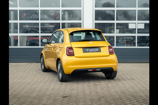 Fiat 500 Hybrid Torino Launch Edition | Private Lease € 387,- | New | Clima | Carplay | PDC | Priv Glass | Sun of Italy