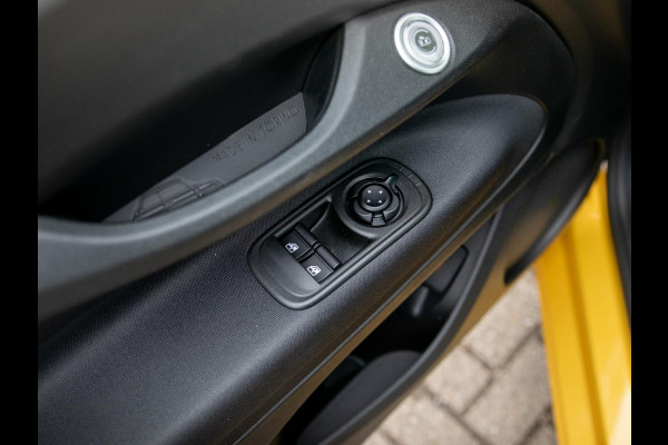 Fiat 500 Hybrid Torino Launch Edition | Private Lease € 387,- | New | Clima | Carplay | PDC | Priv Glass | Sun of Italy