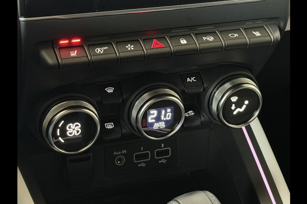 Renault Clio 1.0 TCe 92pk Aut | Intens | Groot Navi | Bose | 17" | Dode hoek | 360 | Stoel & Stuur verwarming | Volledig Renault Dealer onderhouden!