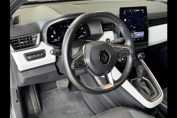 Renault Clio 1.0 TCe 92pk Aut | Intens | Groot Navi | Bose | 17" | Dode hoek | 360 | Stoel & Stuur verwarming | Volledig Renault Dealer onderhouden!