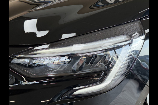 Renault Clio 1.0 TCe 92pk Aut | Intens | Groot Navi | Bose | 17" | Dode hoek | 360 | Stoel & Stuur verwarming | Volledig Renault Dealer onderhouden!