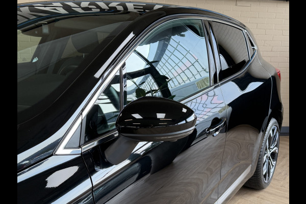 Renault Clio 1.0 TCe 92pk Aut | Intens | Groot Navi | Bose | 17" | Dode hoek | 360 | Stoel & Stuur verwarming | Volledig Renault Dealer onderhouden!