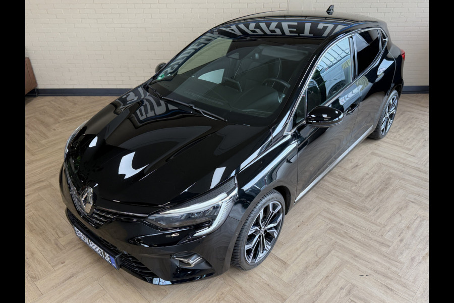 Renault Clio 1.0 TCe 92pk Aut | Intens | Groot Navi | Bose | 17" | Dode hoek | 360 | Stoel & Stuur verwarming | Volledig Renault Dealer onderhouden!
