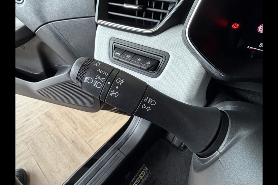 Renault Clio 1.0 TCe 92pk Aut | Intens | Groot Navi | Bose | 17" | Dode hoek | 360 | Stoel & Stuur verwarming | Volledig Renault Dealer onderhouden!