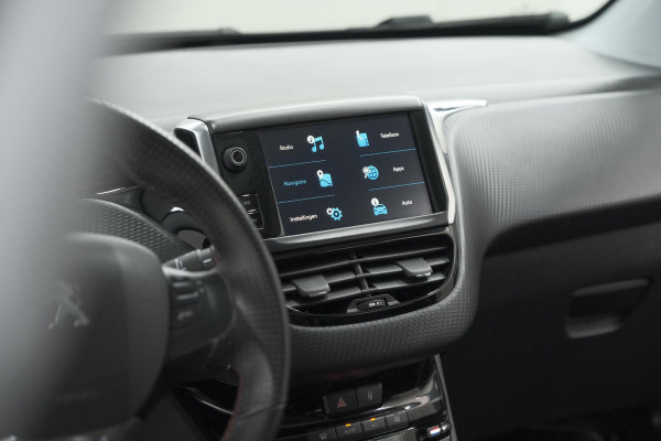 Peugeot 2008 PureTech 130 GT-Line | Allseason Banden | Panoramadak | Apple Carplay | Parkeersensoren
