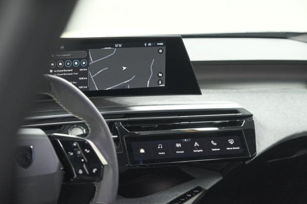 Peugeot 3008 1.2 Hybrid 136 GT | Panoramdak | 360 Camera | Stoelverwarming | Elektrische Kofferklep | Allseason Banden