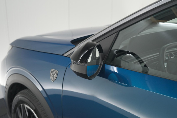 Peugeot 3008 1.2 Hybrid 136 GT | Panoramdak | 360 Camera | Stoelverwarming | Elektrische Kofferklep | Allseason Banden