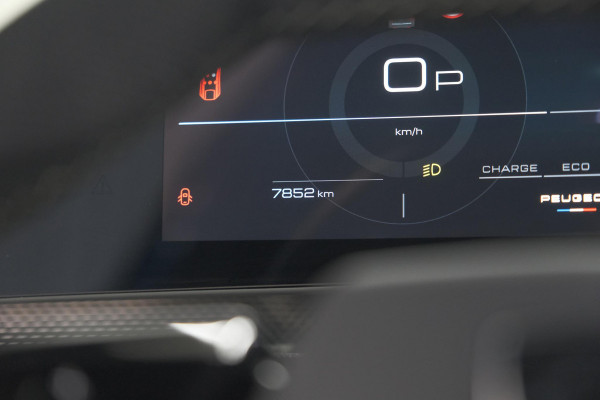 Peugeot 3008 1.2 Hybrid 136 GT | Panoramdak | 360 Camera | Stoelverwarming | Elektrische Kofferklep | Allseason Banden