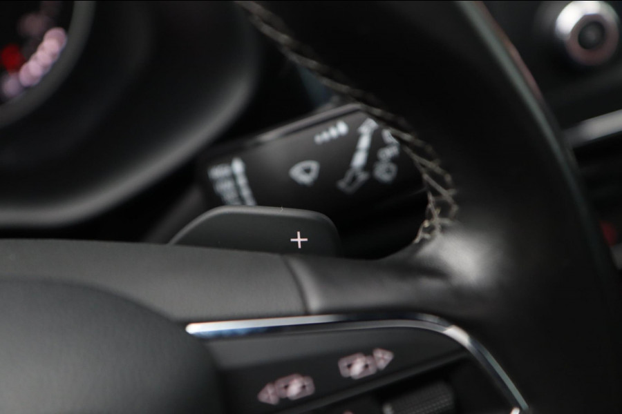 Seat Ateca 1.4 TSI Xcellence / PANO / KEYLESS / ACC / CAMERA / CARPLAY / STOELVERW