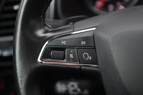 Seat Ateca 1.4 TSI Xcellence / PANO / KEYLESS / ACC / CAMERA / CARPLAY / STOELVERW