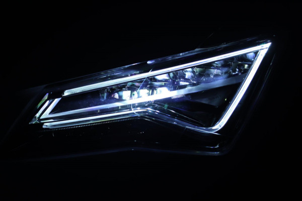 Seat Ateca 1.4 TSI Xcellence / PANO / KEYLESS / ACC / CAMERA / CARPLAY / STOELVERW