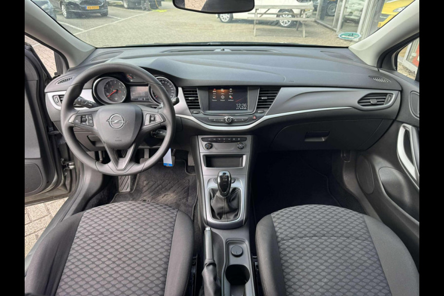 Opel Astra Sports Tourer 1.2 Business Edition