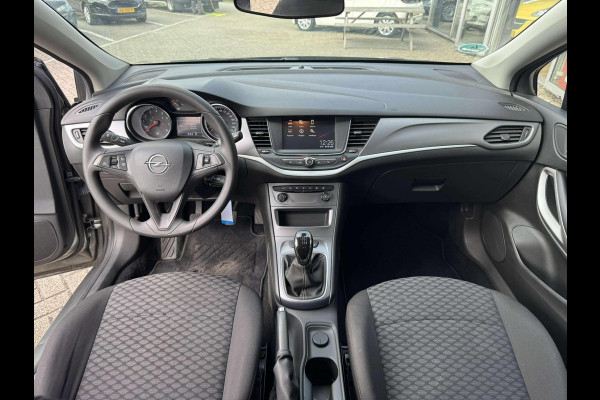 Opel Astra Sports Tourer 1.2 Business Edition