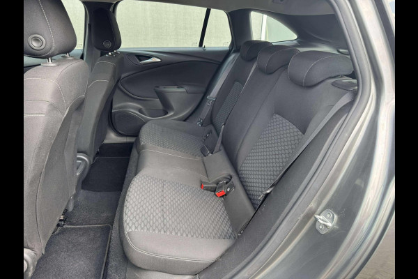 Opel Astra Sports Tourer 1.2 Business Edition