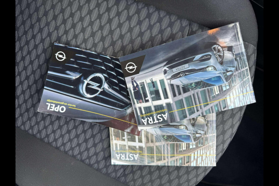 Opel Astra Sports Tourer 1.2 Business Edition