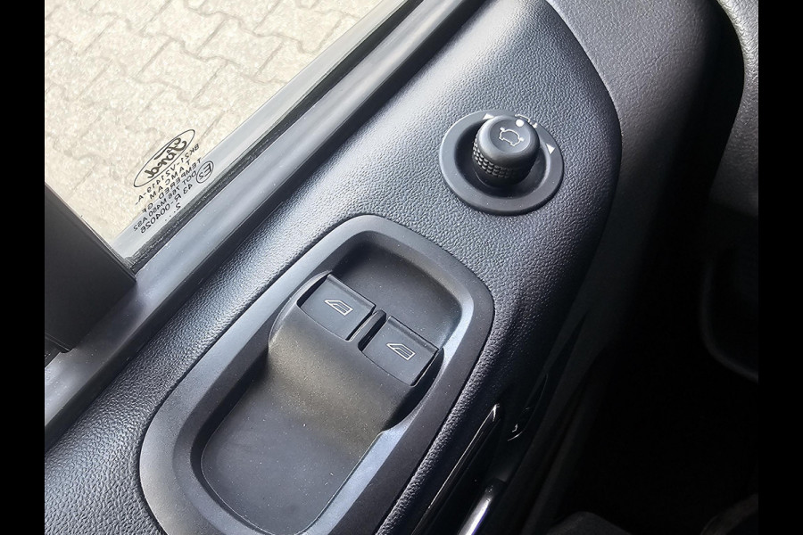 Ford Transit Custom L2 Dubbele Cabine Limited Automaat 170 pk | Trekhaak | Camera | Stoelverwarming | Dodehoekdetectie | Lane assist | PDC v+a | Zéér netjes!