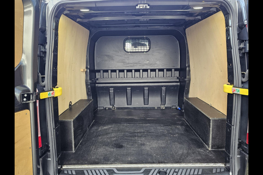 Ford Transit Custom L2 Dubbele Cabine Limited Automaat 170 pk | Trekhaak | Camera | Stoelverwarming | Dodehoekdetectie | Lane assist | PDC v+a | Zéér netjes!