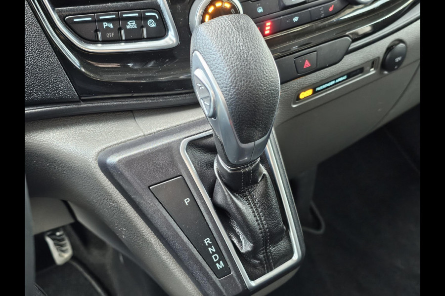 Ford Transit Custom L2 Dubbele Cabine Limited Automaat 170 pk | Trekhaak | Camera | Stoelverwarming | Dodehoekdetectie | Lane assist | PDC v+a | Zéér netjes!