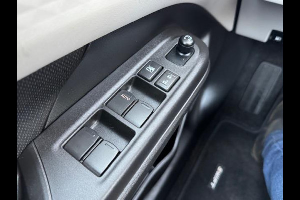 Suzuki Swift 1.2 Select Smart Hybrid,Automaat,camera,LED,stoelverwarming,Carplay/Andriod