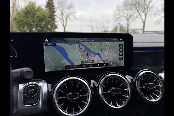 Mercedes-Benz EQB Aut. 250 AMG Sport Ed. 7pers 67 kWh | SoH 93% | Panorama | Sfeer Verlichting | Burmester | Camera |