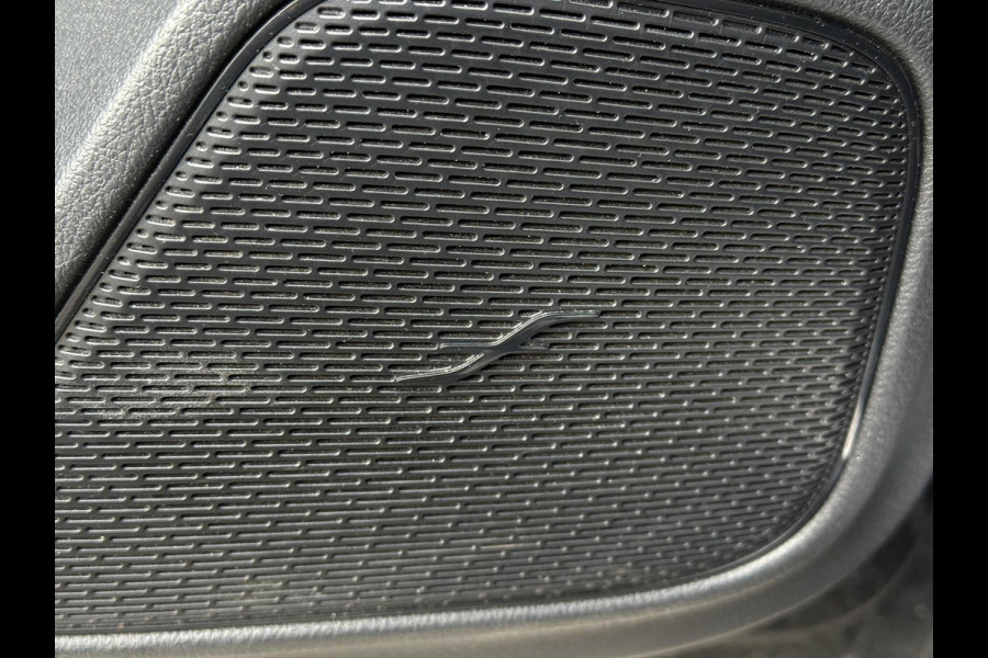 Mercedes-Benz EQB Aut. 250 AMG Sport Ed. 7pers 67 kWh | SoH 93% | Panorama | Sfeer Verlichting | Burmester | Camera |