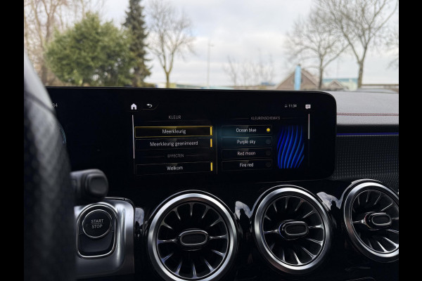 Mercedes-Benz EQB Aut. 250 AMG Sport Ed. 7pers 67 kWh | SoH 93% | Panorama | Sfeer Verlichting | Burmester | Camera |
