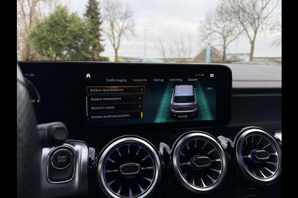 Mercedes-Benz EQB Aut. 250 AMG Sport Ed. 7pers 67 kWh | SoH 93% | Panorama | Sfeer Verlichting | Burmester | Camera |