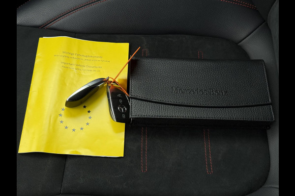 Mercedes-Benz EQB Aut. 250 AMG Sport Ed. 7pers 67 kWh | SoH 93% | Panorama | Sfeer Verlichting | Burmester | Camera |