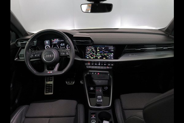Audi A3 Sportback 30 TFSI S edition 110pk | Navigatie | 17 inch lichtmetalen velgen | Verlengde garantie | Parkeersensoren