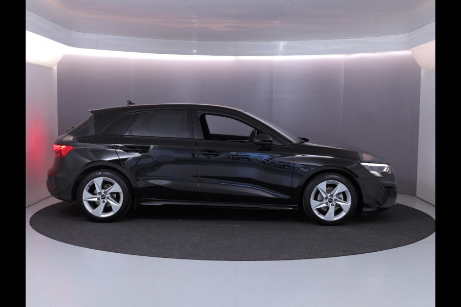 Audi A3 Sportback 30 TFSI S edition 110pk | Navigatie | 17 inch lichtmetalen velgen | Verlengde garantie | Parkeersensoren