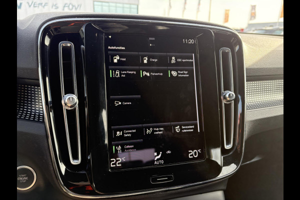 Volvo XC40 1.5 T4 Recharge R-Design 210pk | Parking pack | Draadloos opladen | PHEV | 1.800kg Trekgewicht