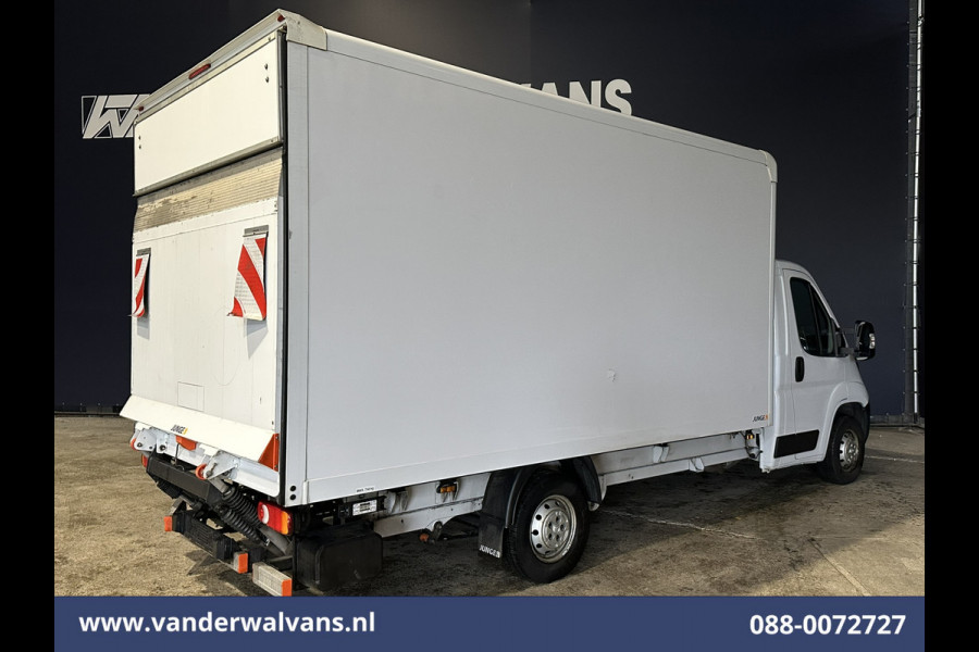 Peugeot Boxer 2.2 BlueHDi 141pk Bakwagen Laadklep Euro6 Airco | Cruisecontrol | 985kg laadvermogen Bijrijdersbank