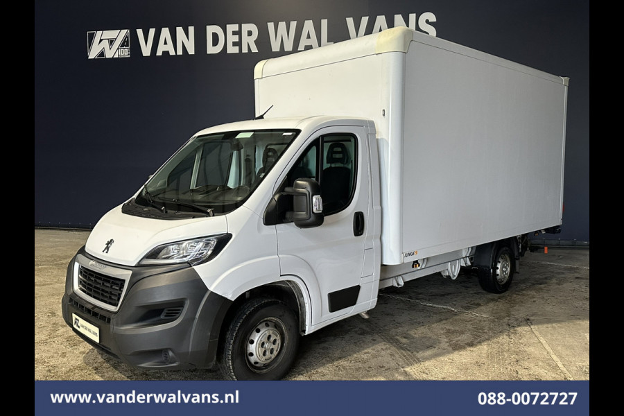Peugeot Boxer 2.2 BlueHDi 141pk Bakwagen Laadklep Euro6 Airco | Cruisecontrol | 985kg laadvermogen Bijrijdersbank