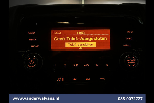 Peugeot Boxer 2.2 BlueHDi 141pk Bakwagen Laadklep Euro6 Airco | Cruisecontrol | 985kg laadvermogen Bijrijdersbank