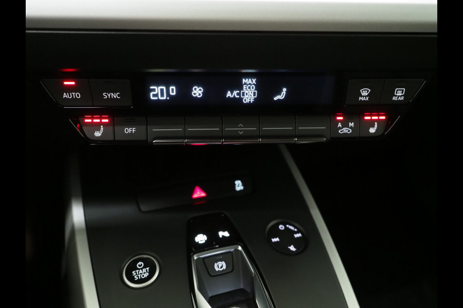 Audi Q4 e-tron 35 Launch edition 55 kWh | Leder | Camera | Cruise | DAB | Climate | Stoelverwarming | Carplay | PDC