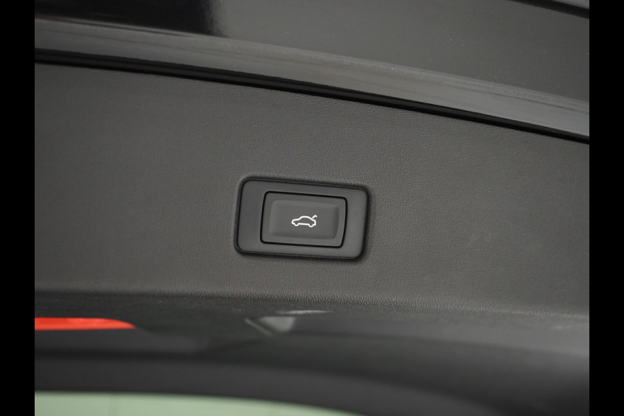 Audi Q4 e-tron 35 Launch edition 55 kWh | Leder | Camera | Cruise | DAB | Climate | Stoelverwarming | Carplay | PDC