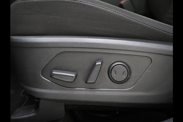 Kia Sorento 1.6 T-GDI Plug-in Hybrid 4WD | Adaptive Cruise | Trekhaak | Camera | Keyless | Dodehoek | Virtual | Carplay