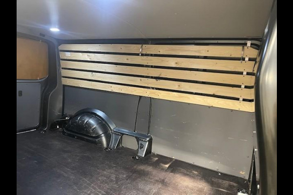 Volkswagen Transporter 2.0 TDI L2H1 28 Highline Automaat Airco Cruise Control Navi PDC V&A Trekhaak