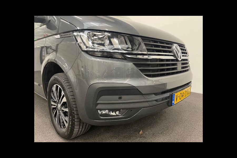 Volkswagen Transporter 2.0 TDI L2H1 28 Highline Automaat Airco Cruise Control Navi PDC V&A Trekhaak