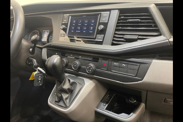 Volkswagen Transporter 2.0 TDI L2H1 28 Highline Automaat Airco Cruise Control Navi PDC V&A Trekhaak