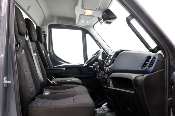 Iveco Daily 35C18 3.0 180pk HiMatic Automaat 3-Zijdige Kipper Trekhaak 3500kg 05-2023