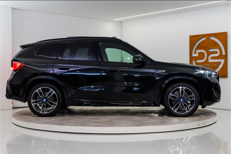 BMW X1 xDrive30e M-Sport 326PK | Pano | Harman/Kardon | HUD | Sfeer | Keyless | Massage VOL! 12 MND Garantie