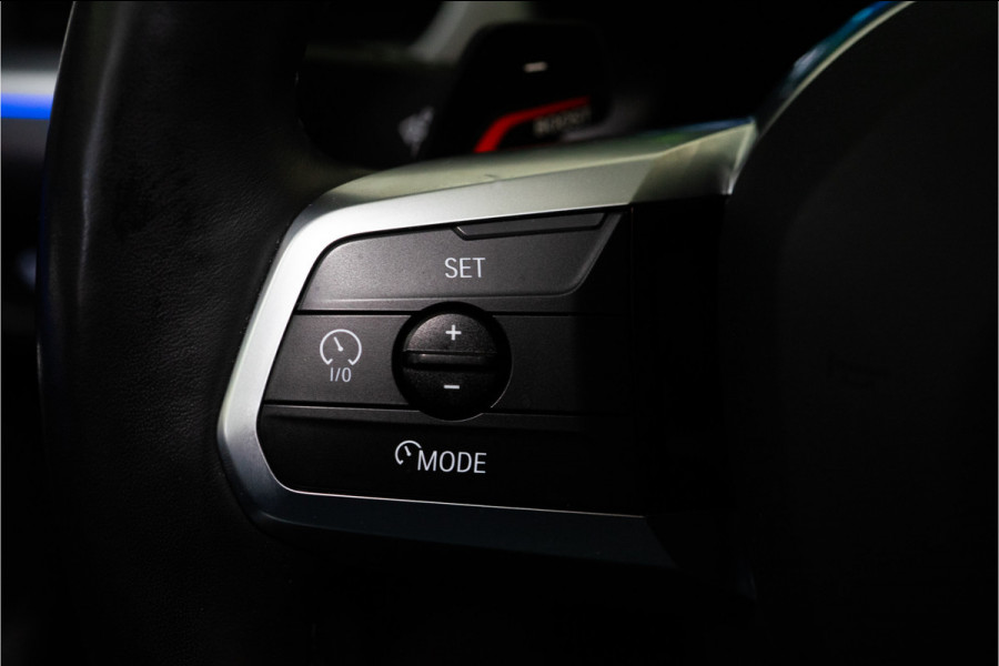 BMW X1 xDrive30e M-Sport 326PK | Pano | Harman/Kardon | HUD | Sfeer | Keyless | Massage VOL! 12 MND Garantie